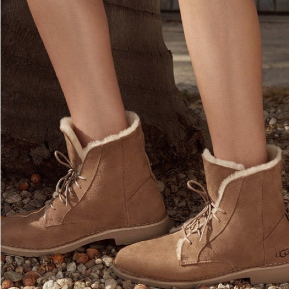 UGG QUINCY SUEDE LACE UP SHEEPSKIN LINED BOOTS - Picture 2 of 12